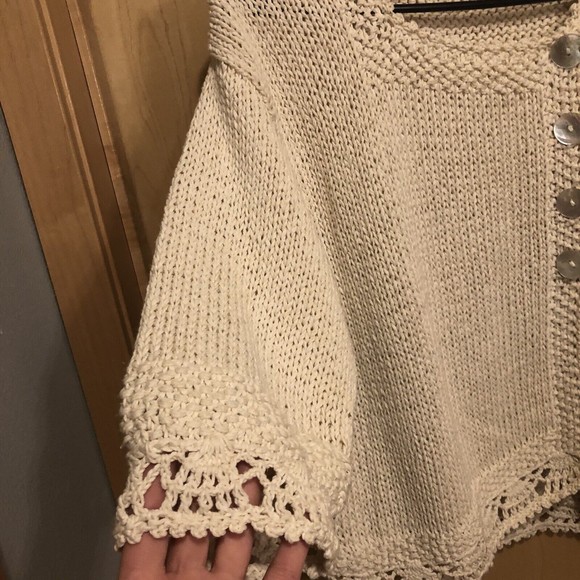 Handknits by Eastwinds Ivory Side Button Crochet Cropped Sweater Sleeve Women L - Picture 6 of 9